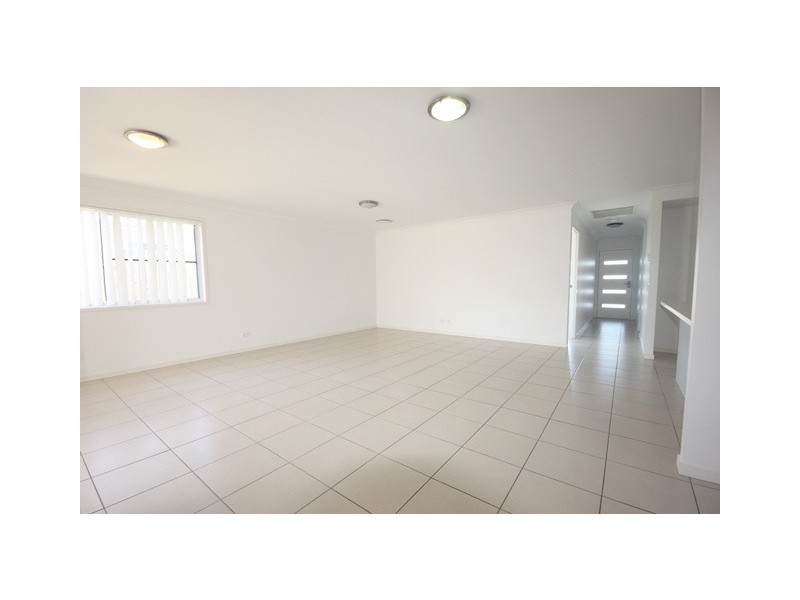 5 Majesty Street, Rural View QLD 4740