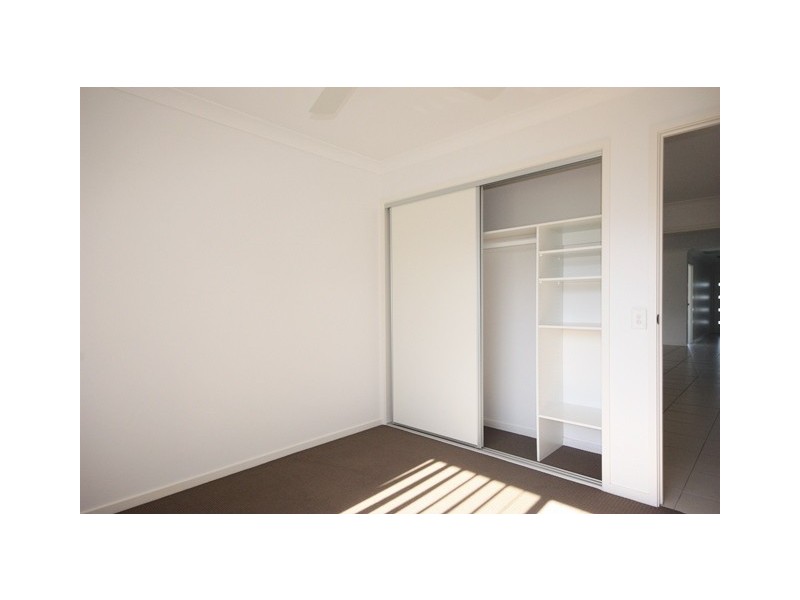 5 Majesty Street, Rural View QLD 4740