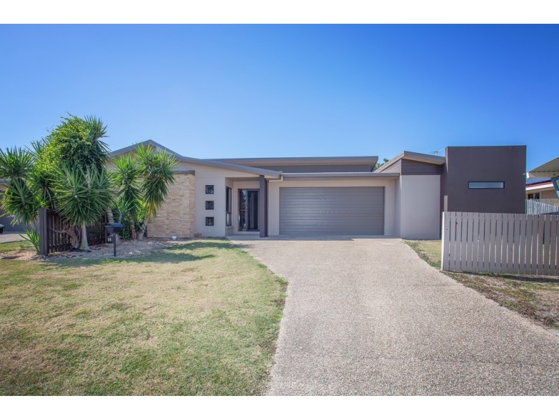 30 Slater Avenue, Blacks Beach QLD 4740