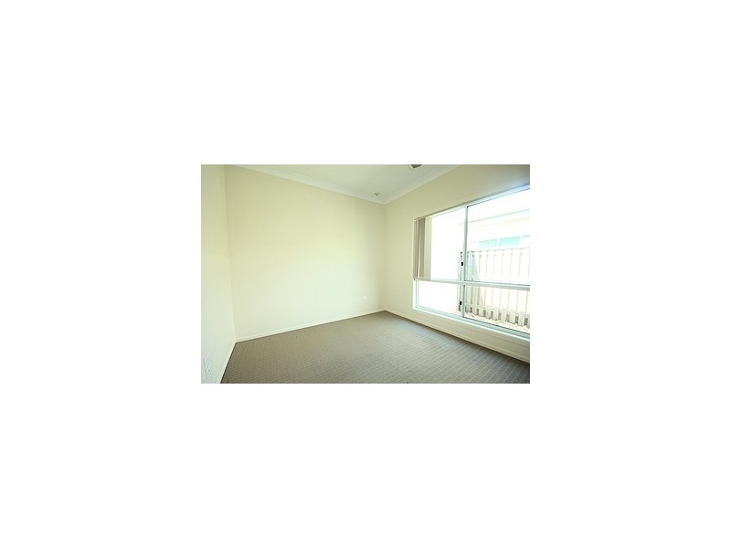 83 Village Cct, Eimeo QLD 4740