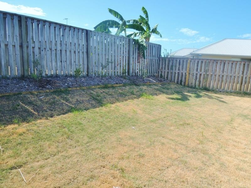 20 Newport Parade, Blacks Beach QLD 4740