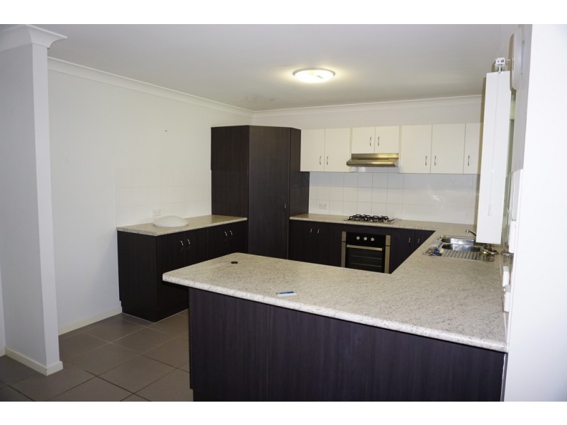 10 Schooner Avenue, Shoal Point QLD 4750