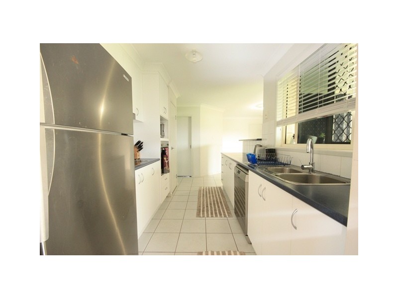 12 Botanical Drive, Ooralea QLD 4740
