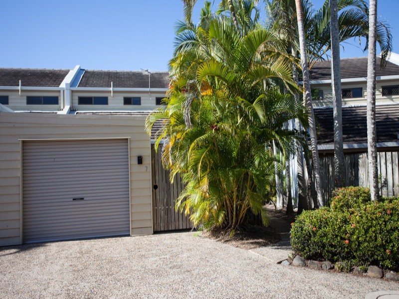 7/9 Homestead Bay Avenue, Shoal Point QLD 4750