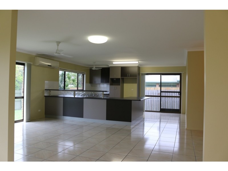 37 Melaleuca Street, Slade Point QLD 4740