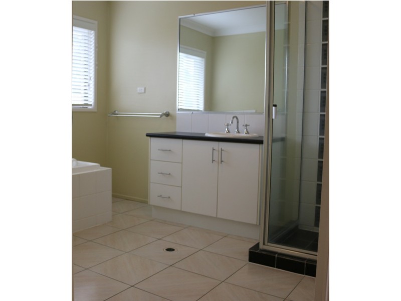 37 Melaleuca Street, Slade Point QLD 4740