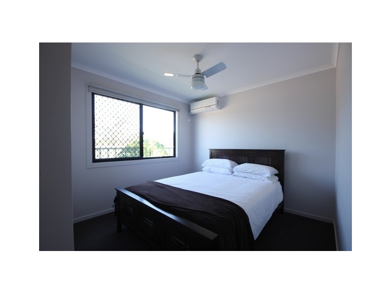 1/5 Atkinson St, Middlemount QLD 4746