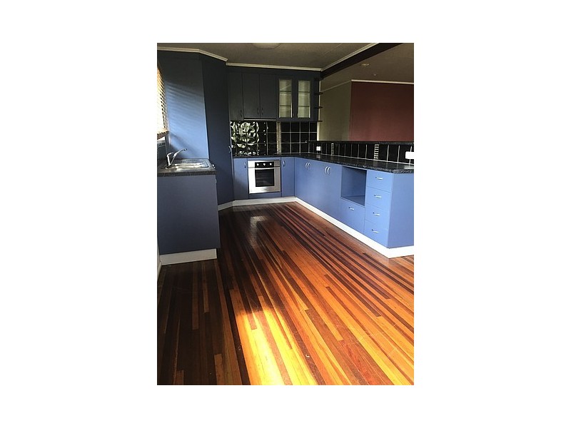 2 Hannan Drive, Moranbah QLD 4744