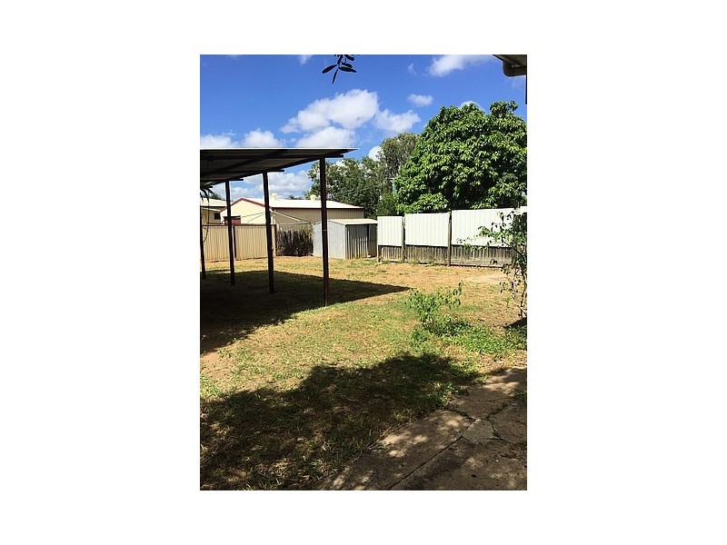 2 Hannan Drive, Moranbah QLD 4744