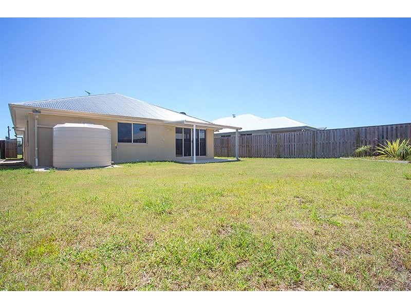 47 Schooner Ave, Shoal Point QLD 4750