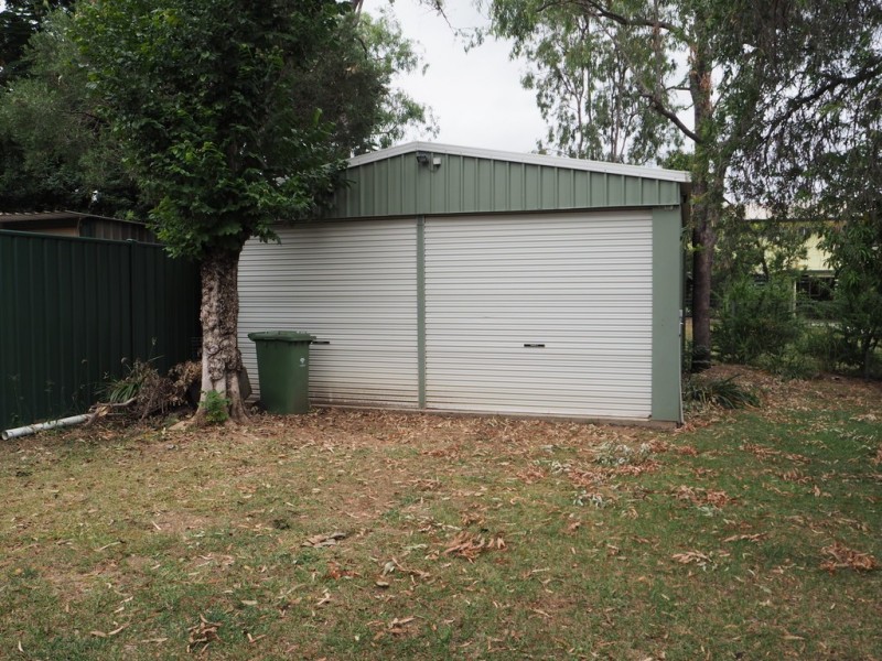 19 Brock Crescent, Dysart QLD 4745