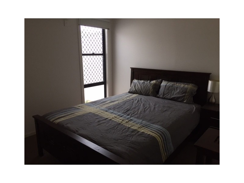 Unit 4, 5 Atkinson St, Middlemount QLD 4746