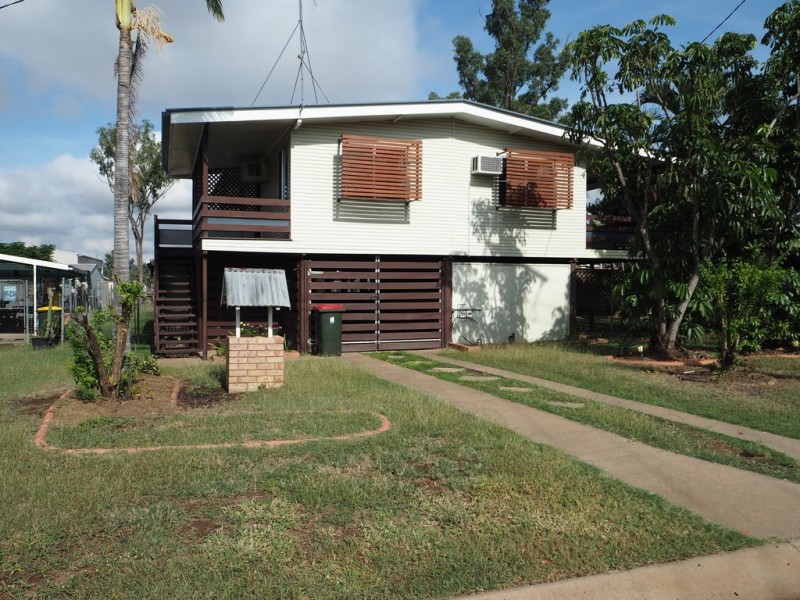 29 Beresford Crescent, Dysart QLD 4745