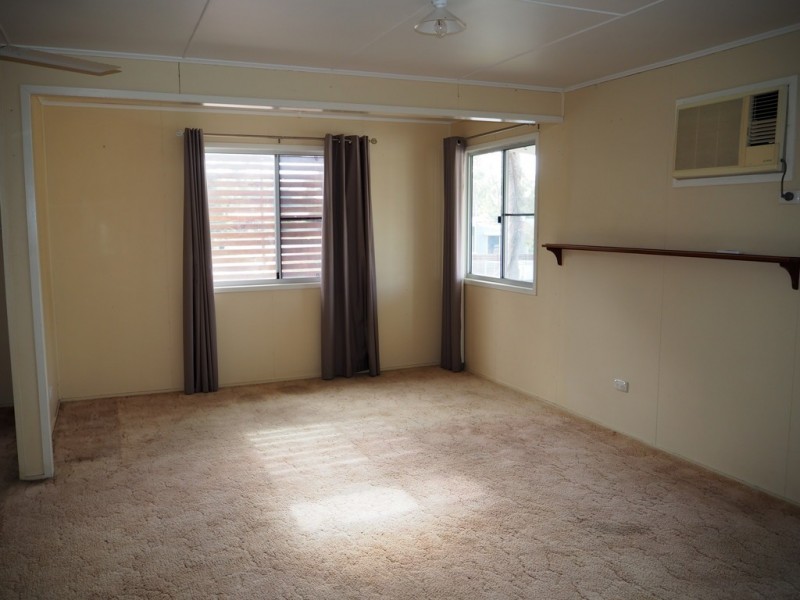 29 Beresford Crescent, Dysart QLD 4745