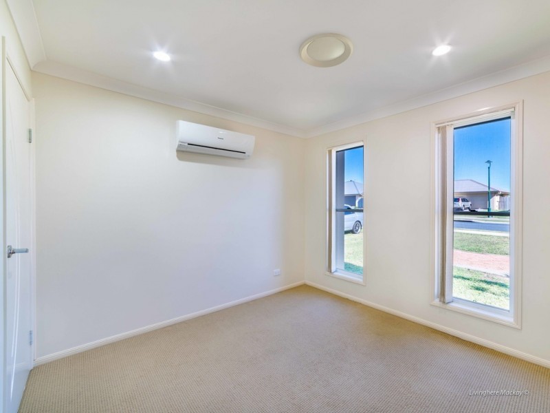 2/2 Duranbah Circuit, Blacks Beach QLD 4740