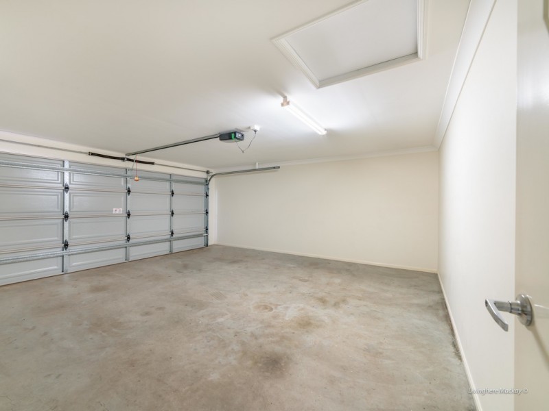 2/2 Duranbah Circuit, Blacks Beach QLD 4740