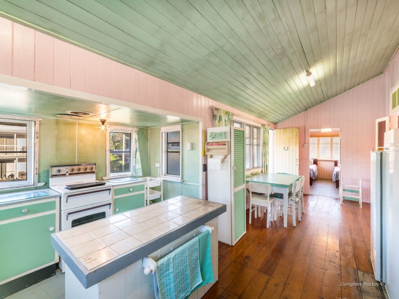 24 Frangipanni Avenue, Seaforth QLD 4741