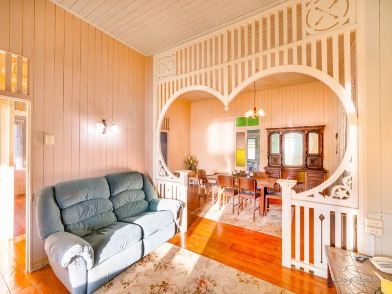 24 Frangipanni Avenue, Seaforth QLD 4741