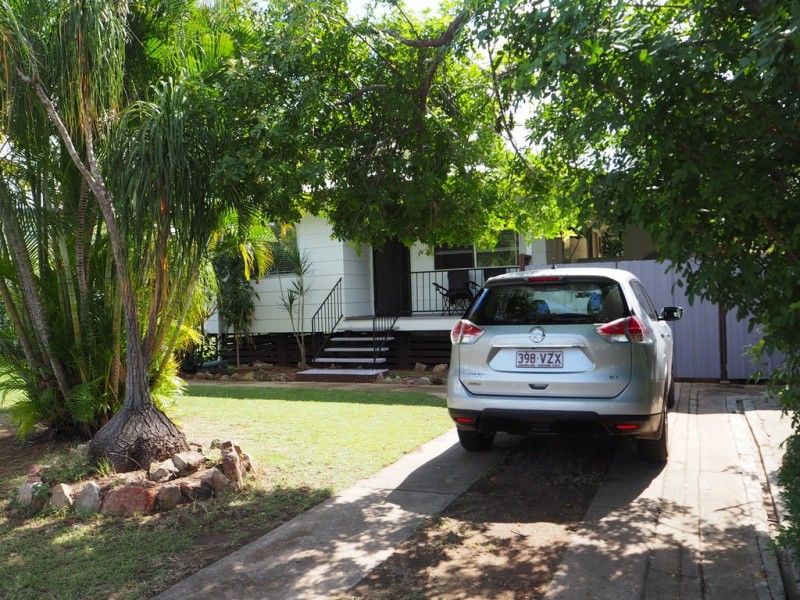 6 Wallace Street, Dysart QLD 4745