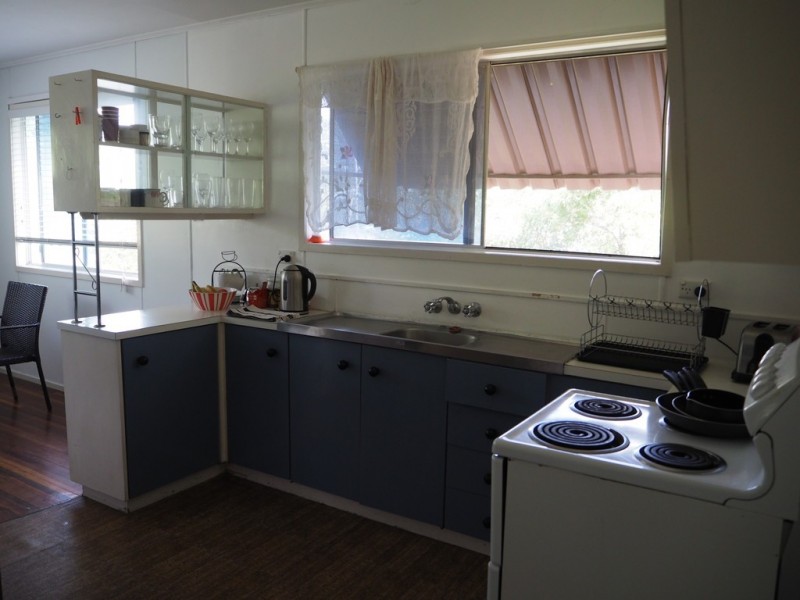 6 Wallace Street, Dysart QLD 4745