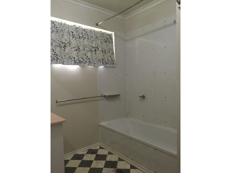 15 Gilchrist Terrace, Moranbah QLD 4744