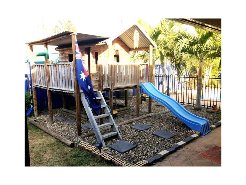 15 Nautilus Parade, Bucasia QLD 4750