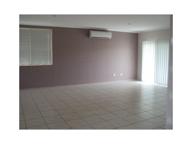 4/4 Mulcahy Court, Eimeo QLD 4740