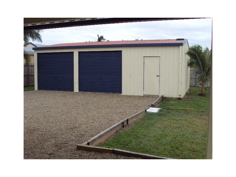39 Barber Drive, Blacks Beach QLD 4740