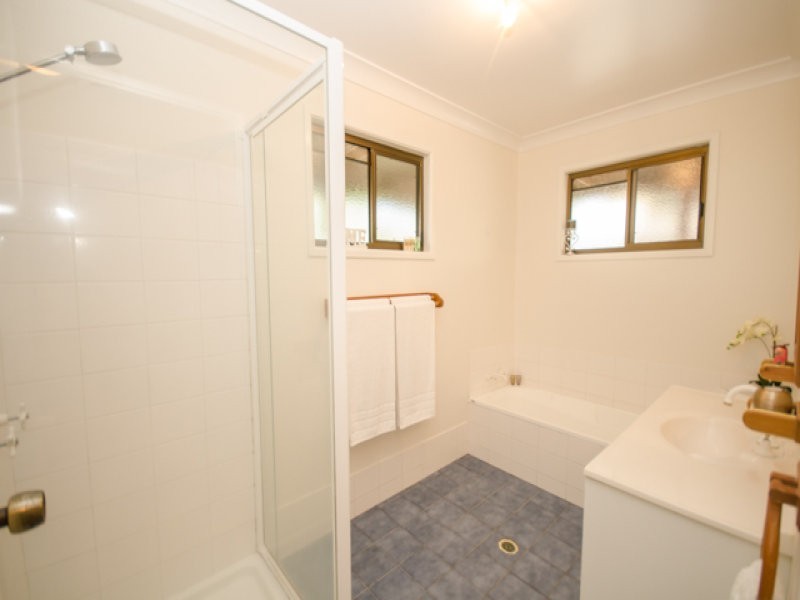 19 Chapman Crt, Eimeo QLD 4740