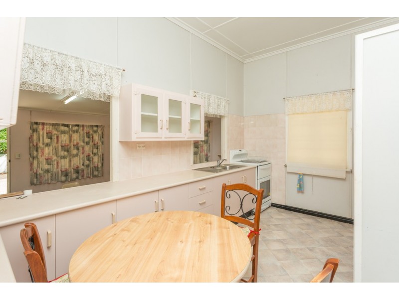 30 Perry St, West Mackay QLD 4740