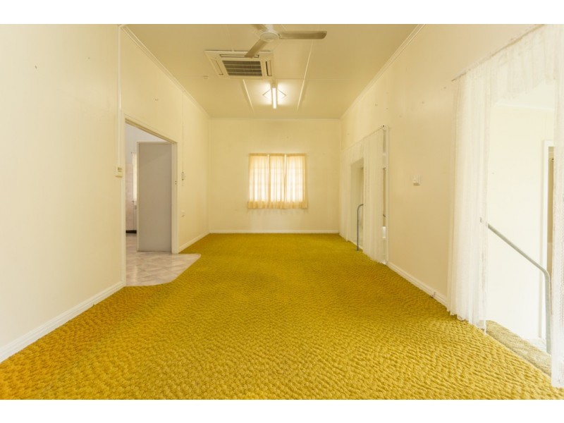 30 Perry St, West Mackay QLD 4740