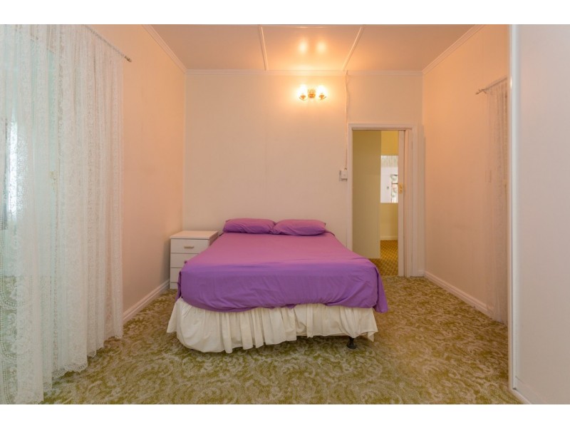 30 Perry St, West Mackay QLD 4740