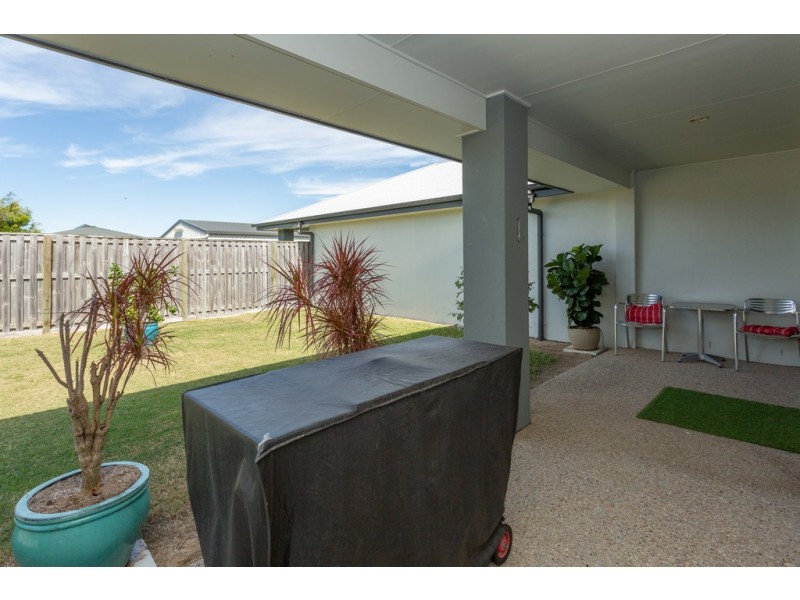 1/9 Galleon Circuit, Bucasia QLD 4750