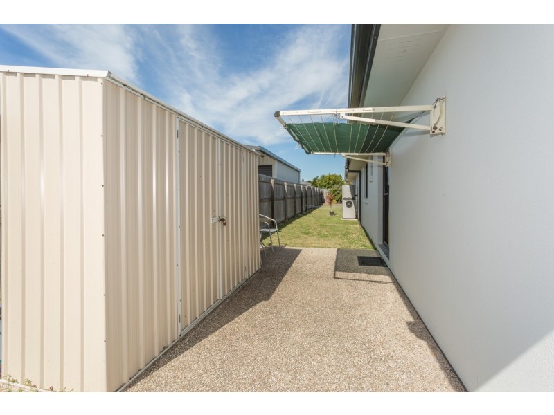 1/9 Galleon Circuit, Bucasia QLD 4750