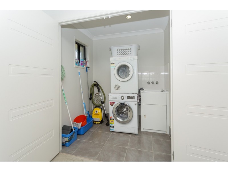1/9 Galleon Circuit, Bucasia QLD 4750