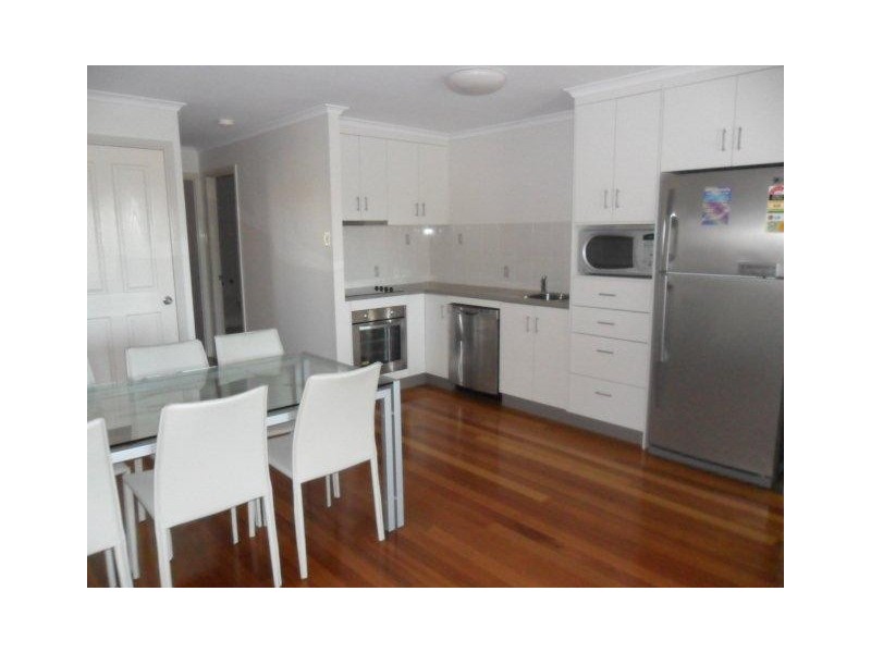 4/6 Whistlers Way, Mount Pleasant QLD 4740