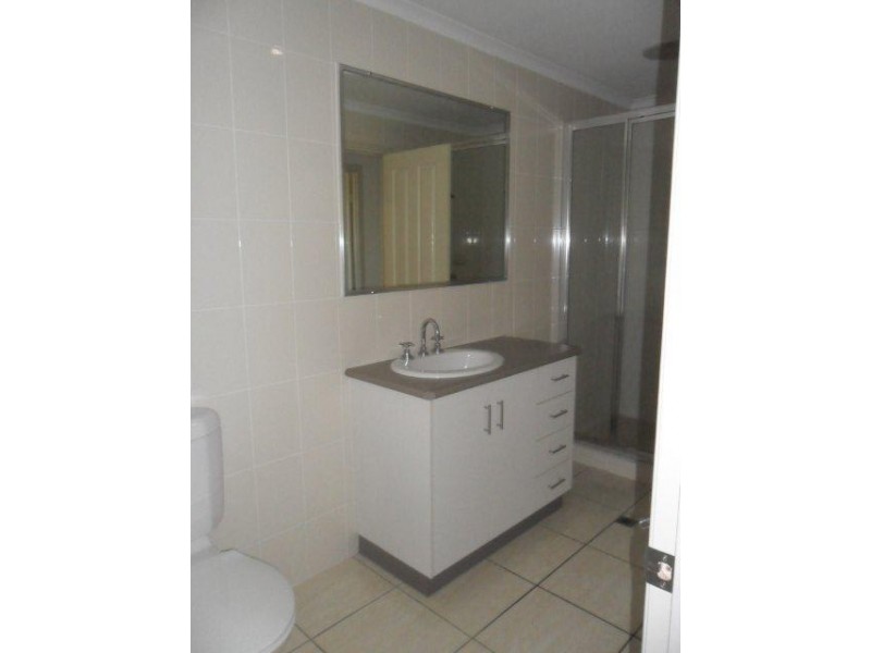 4/6 Whistlers Way, Mount Pleasant QLD 4740