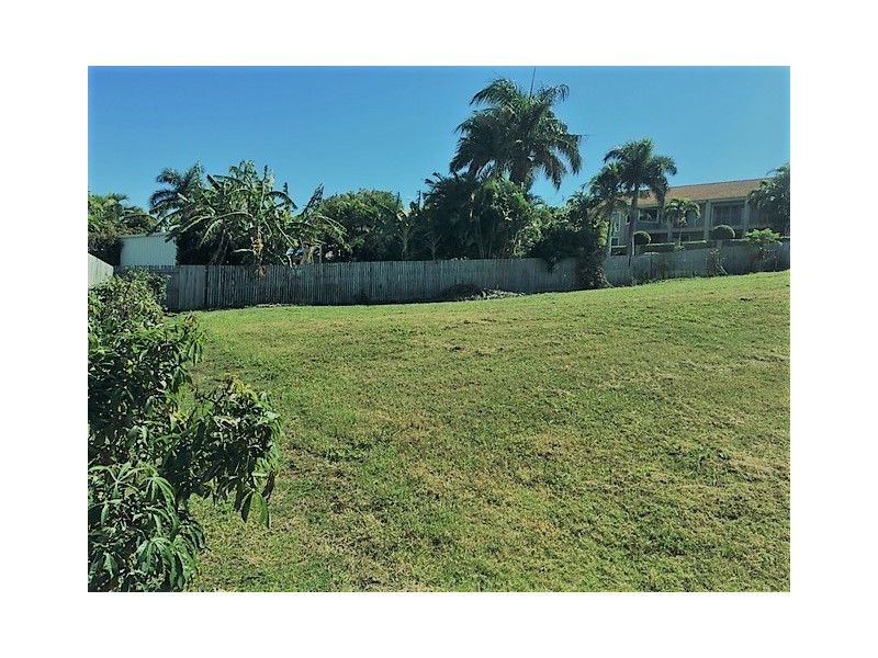 L2,5 and 8 Stanton Place, Blacks Beach QLD 4740
