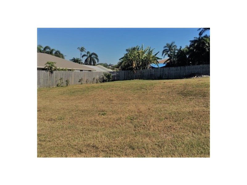 L2,5 and 8 Stanton Place, Blacks Beach QLD 4740