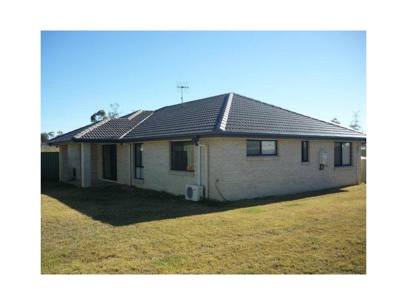 38 Naumann Street, Moranbah QLD 4744