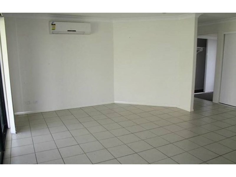 38 Naumann Street, Moranbah QLD 4744