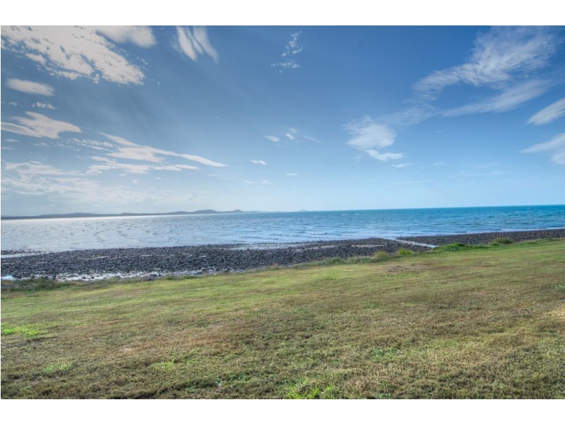 1 Kingfisher Street, Slade Point QLD 4740