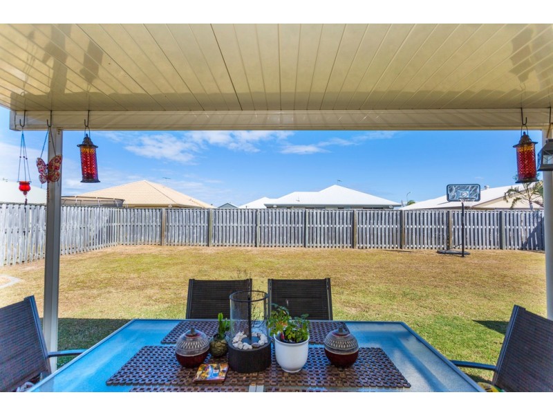 49 Schooner Avenue, Bucasia QLD 4750