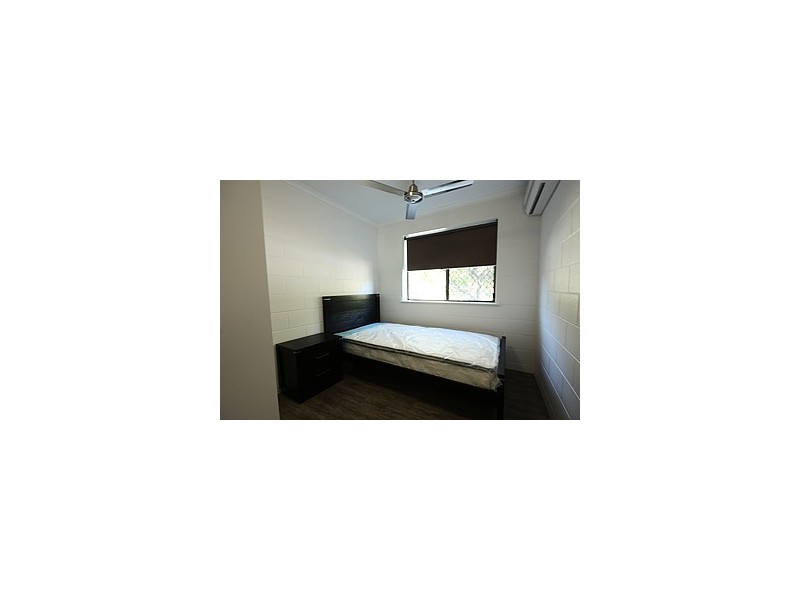 1/10 East Gordon Street, East Mackay QLD 4740