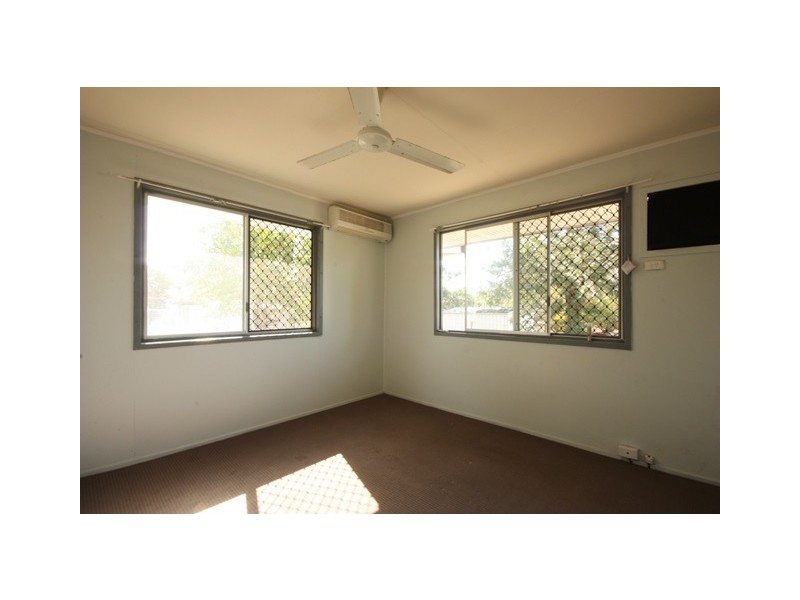 10 Menzies Street, Dysart QLD 4745