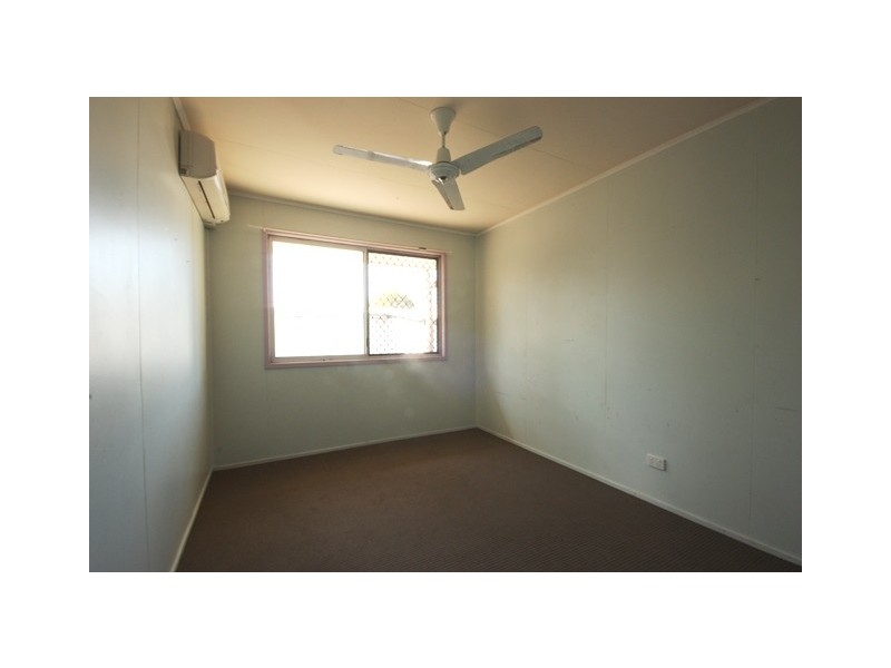 10 Menzies Street, Dysart QLD 4745