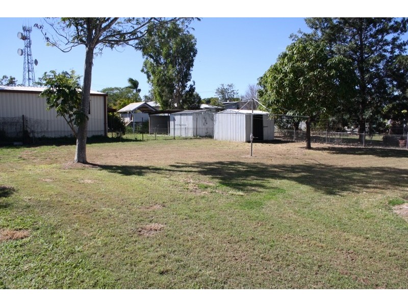 10 Menzies Street, Dysart QLD 4745