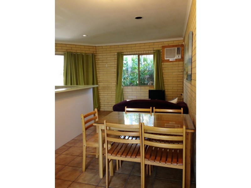 5/4 Symons Avenue, Bucasia QLD 4750