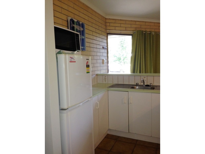 5/4 Symons Avenue, Bucasia QLD 4750