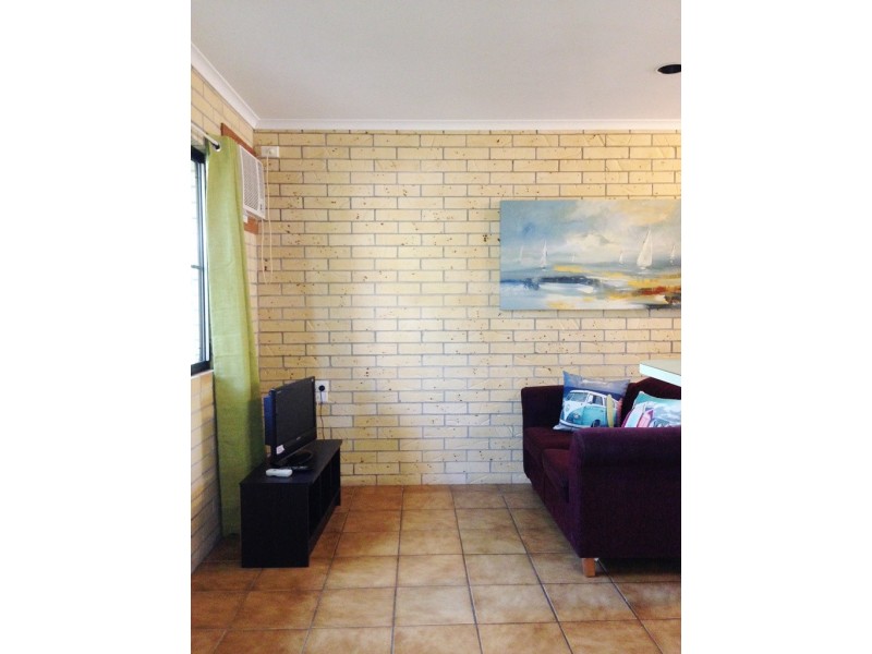 5/4 Symons Avenue, Bucasia QLD 4750